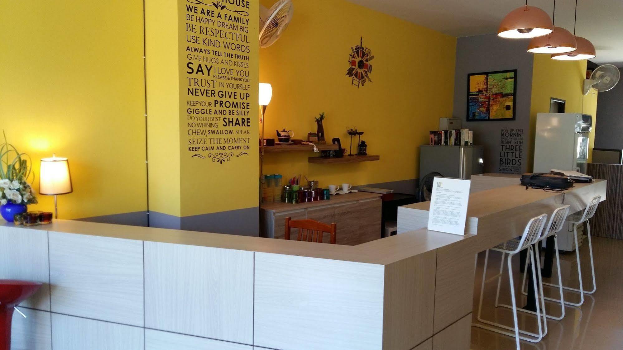 M Hostel Lanta 코란타 외부 사진